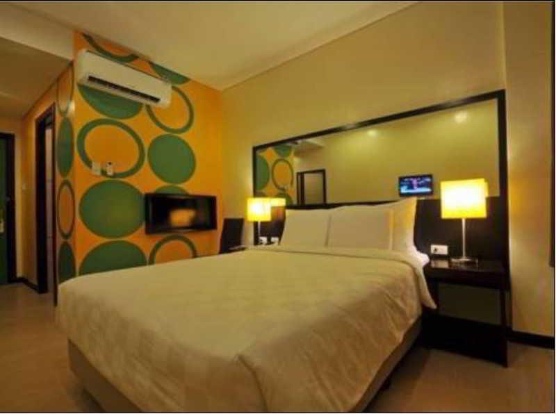 Go Hotels Tacloban Exteriör bild